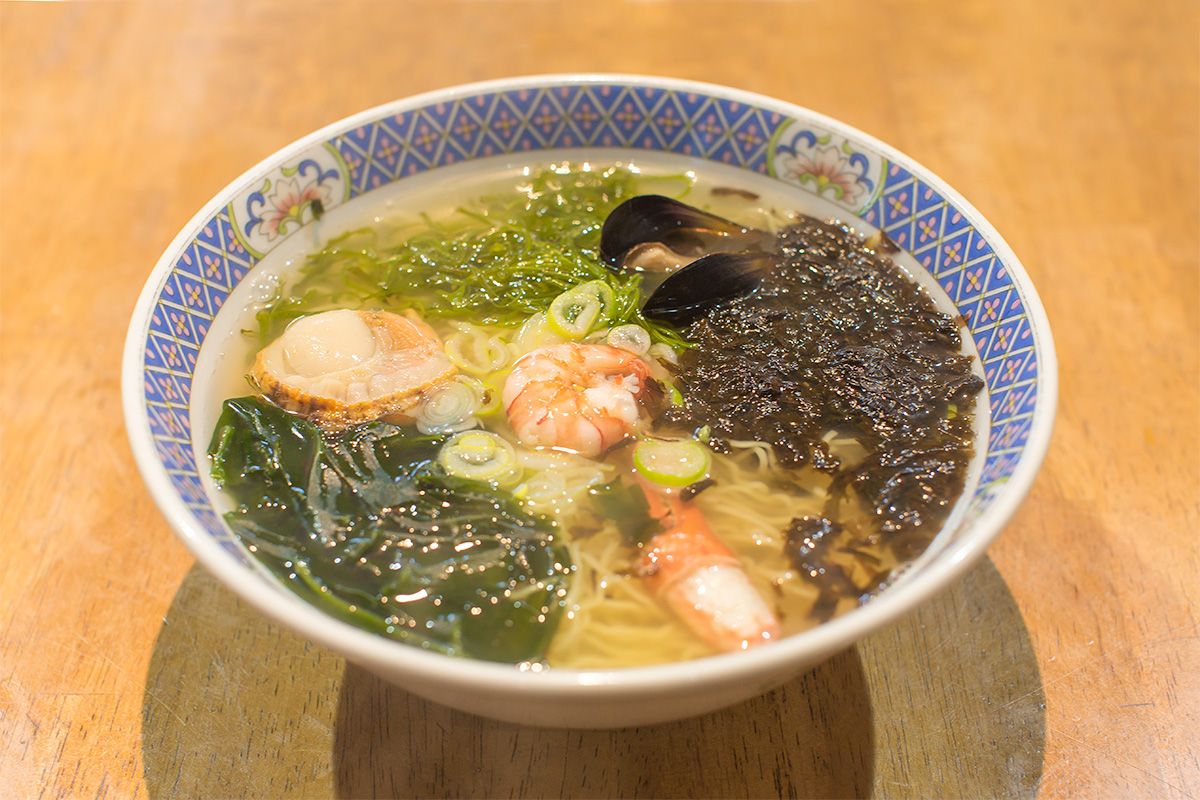 駅前食堂 海鮮ラーメン