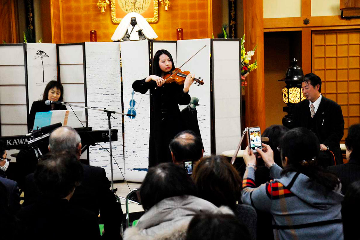 宮澤賢治にまつわる話と演奏で復興を後押しした追悼公演