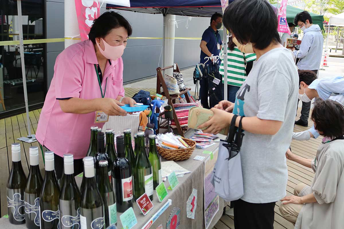 釜石産ブドウで作ったワインや手作り雑貨が注目を集めたまごころ就労支援センター