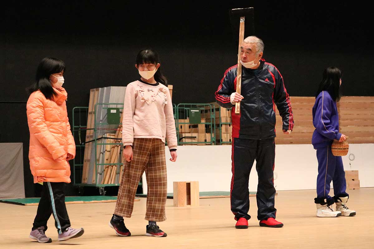 小学生キャストは遠野へ疎開した釜石国民学校学童を演じる