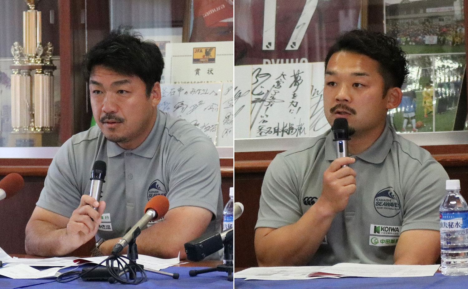 今季の成果、課題を話す須田康夫ヘッドコーチ（左）、小野航大主将（右）