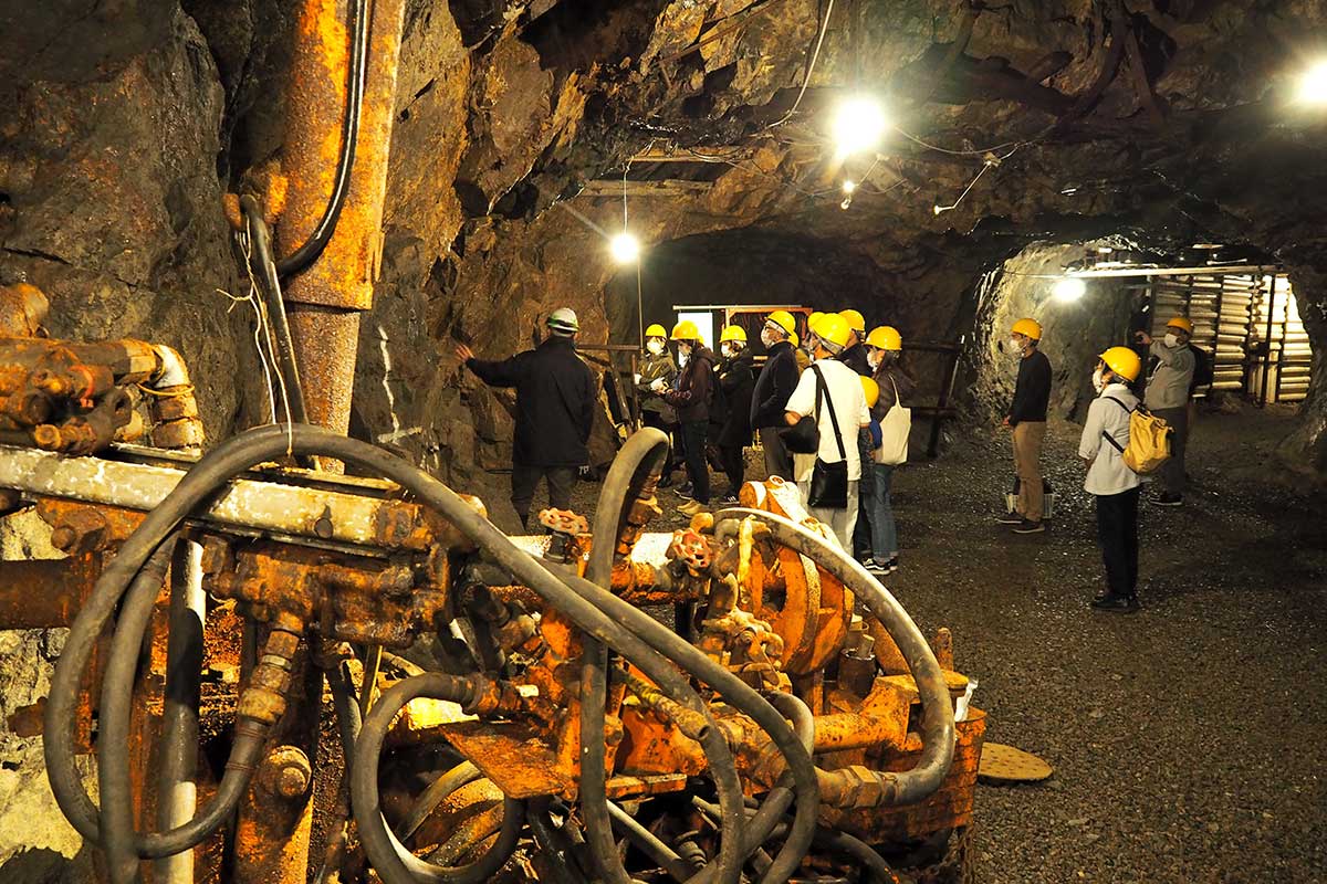 釜石鉱山の坑道見学会。鉄鉱石の採掘跡で鉄の歴史に触れた
