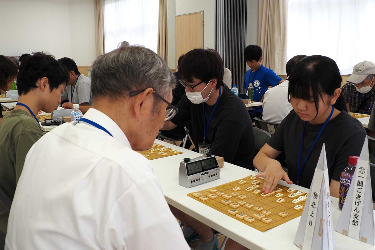 3位に入賞した一関ごきげん支部。高橋桜子さんも活躍