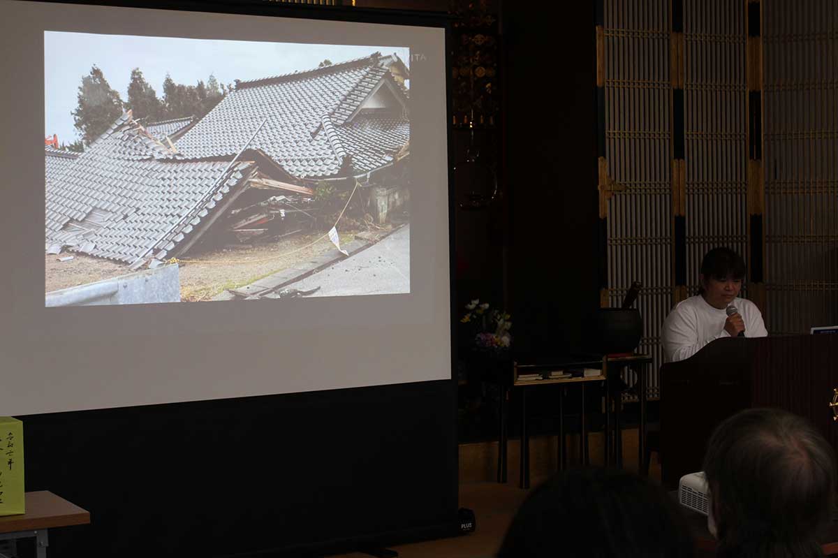 浅田さんは1月の能登半島地震の被災状況を映像を見せながら伝えた