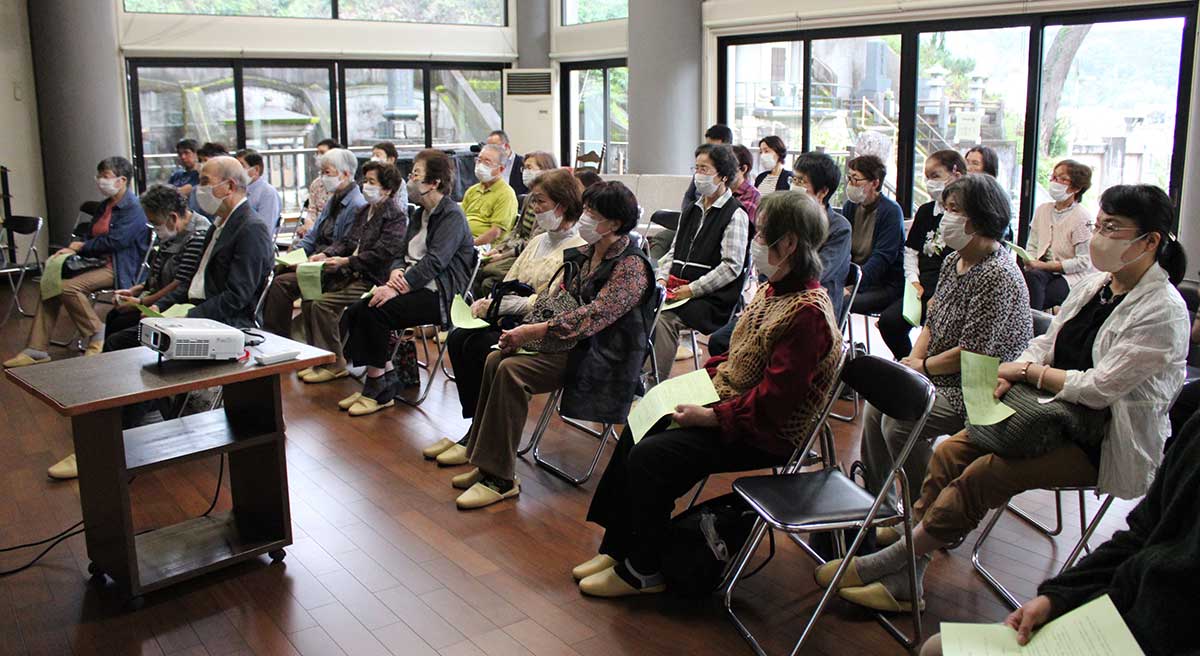 浅田さんの講演に聞き入る来場者。東日本大震災の経験と重ね、能登の被災者を思いやった