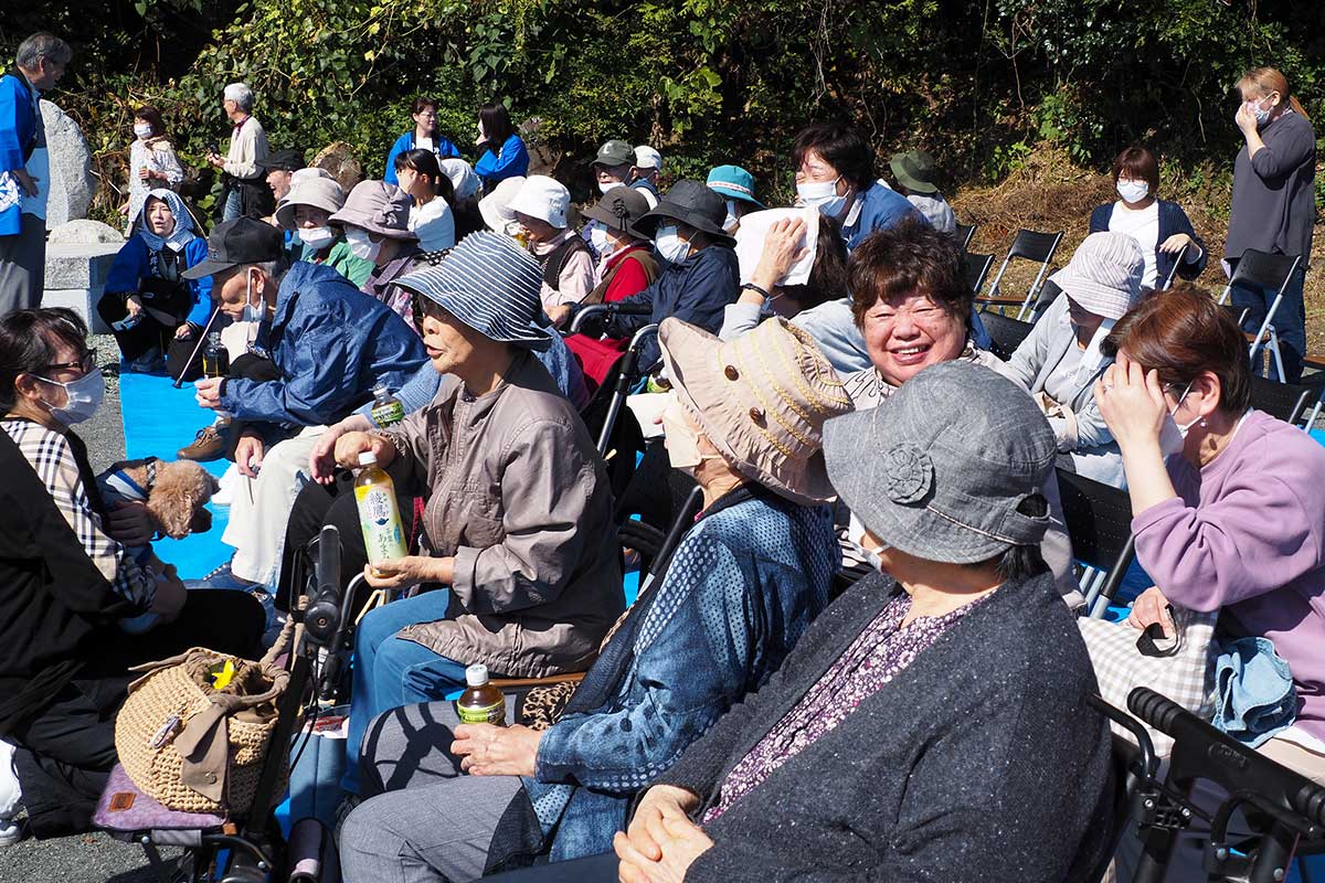 虎舞、再会を待ちわびた住民らには笑顔が広がった