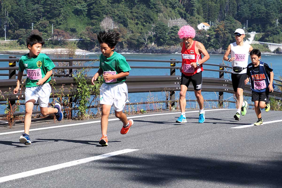 釜石ならではの景色を楽しめる海沿いのルートも