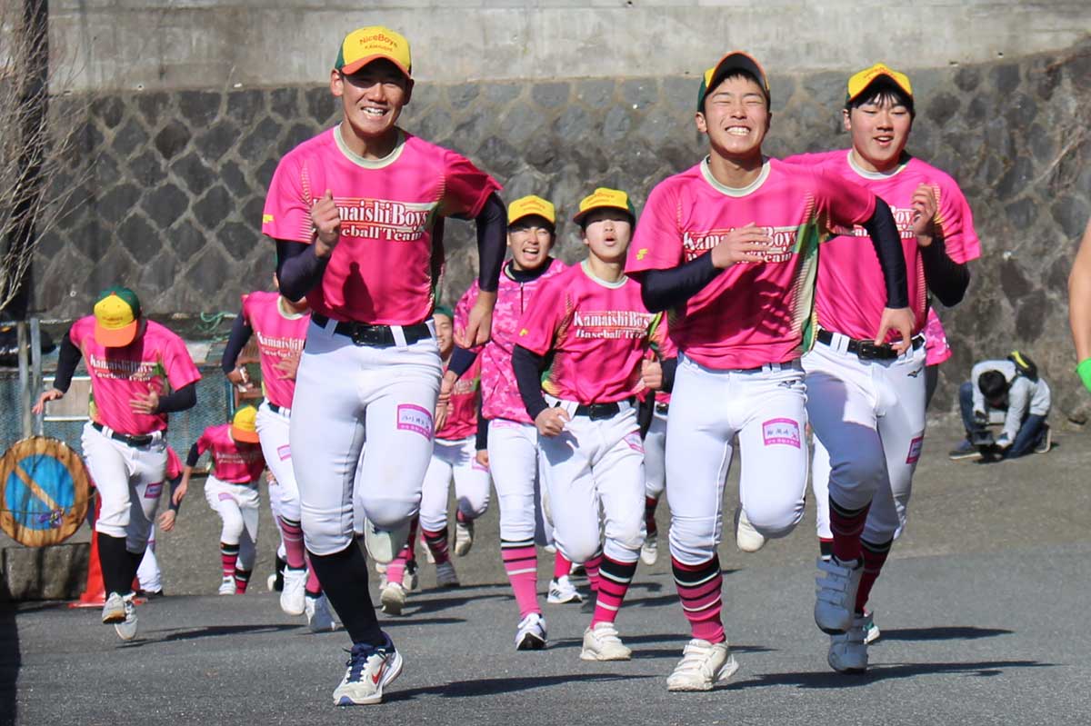 毎年参加の中学生硬式野球チーム「釜石ボーイズ」。この表情は「きつーい」「余裕」さあどっち？