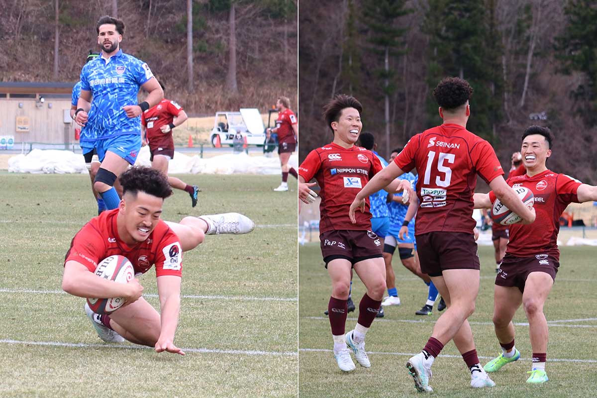 後半27分、FB落和史がトライ（写真左）。パスを出したWTB阿部竜二、SH村上陽平主将が駆け寄り祝福（同右）