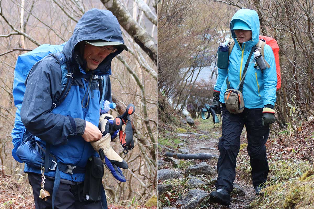 雨の中、山開き登山に出発する愛好家ら。例年より気温も低め。手袋も装着して…