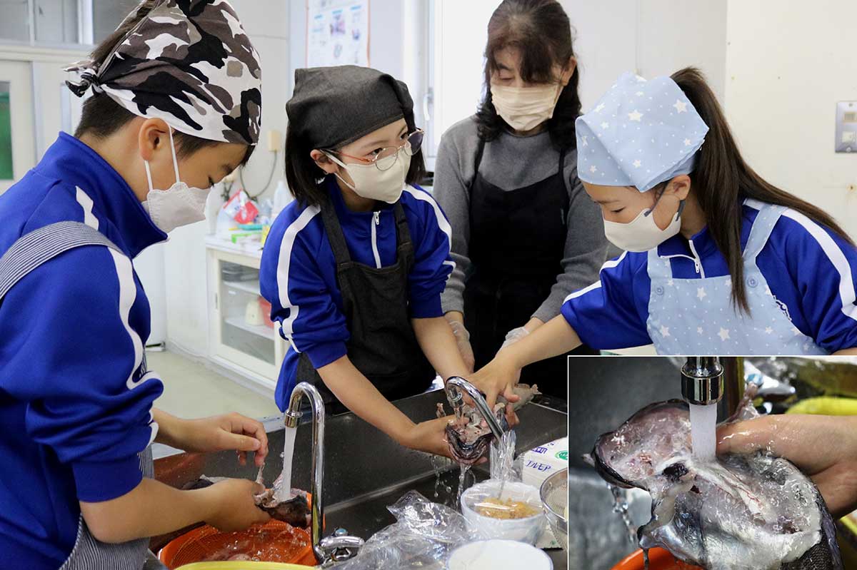 内臓を取ったら腹の中を流水できれいに洗う