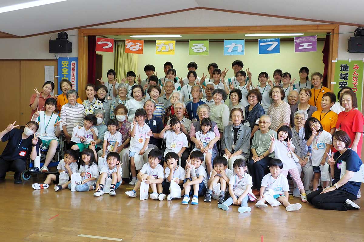 中学生が企画運営に携わったつながるカフェの参加者