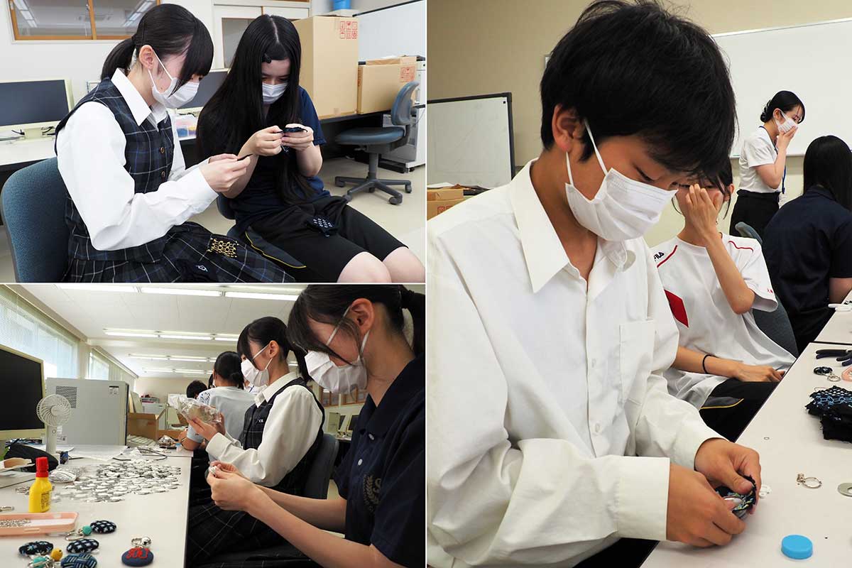 刺し子の仕上がりを確認し、くるみボタンづくりを進める