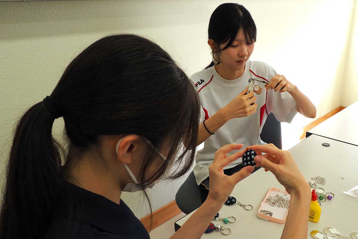 かわいく見えるのは…中心を決める作業は慎重に 