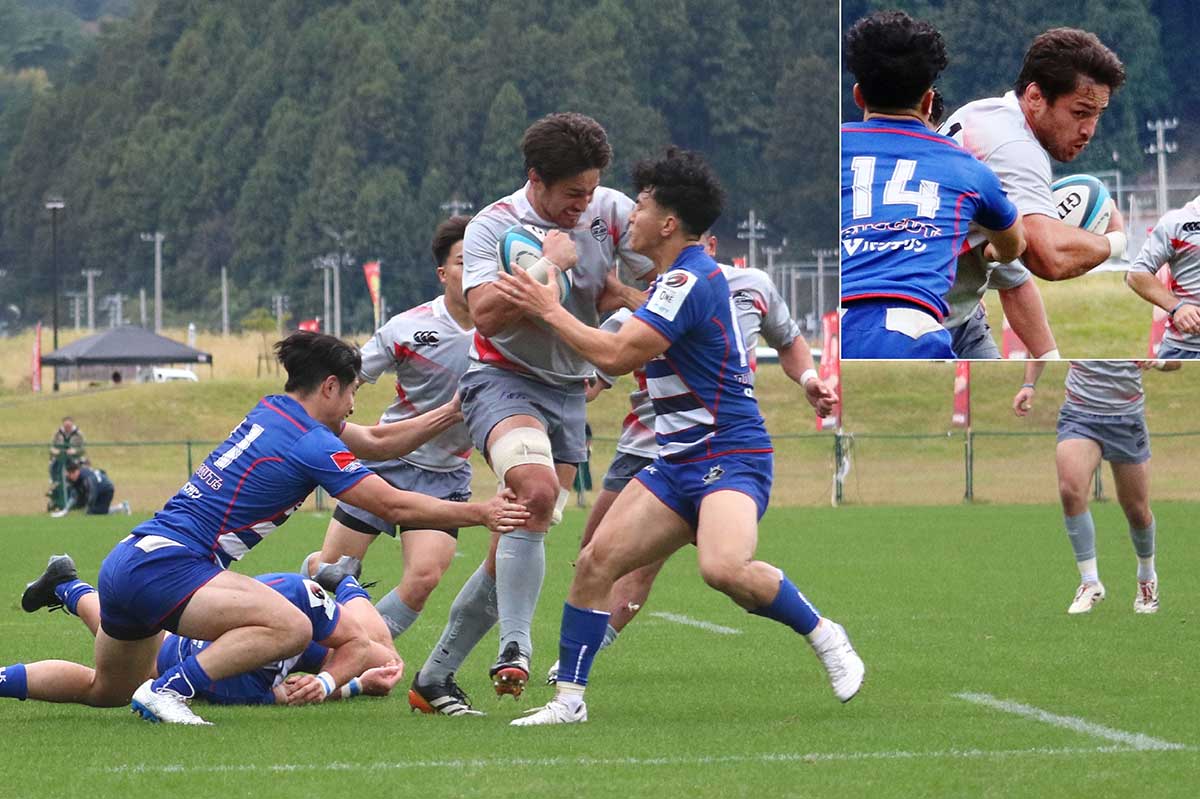 前半24分、ナンバー8サム・ヘンウッドが力強い突進でトライ。釜石3本目のトライで21-7とリード