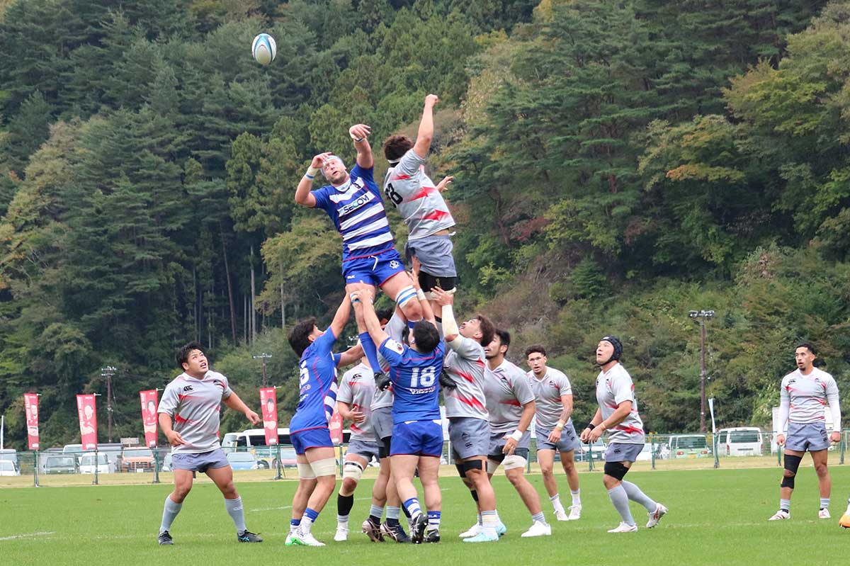 課題が残ったラインアウト。釜石のミスからターンオーバーされた