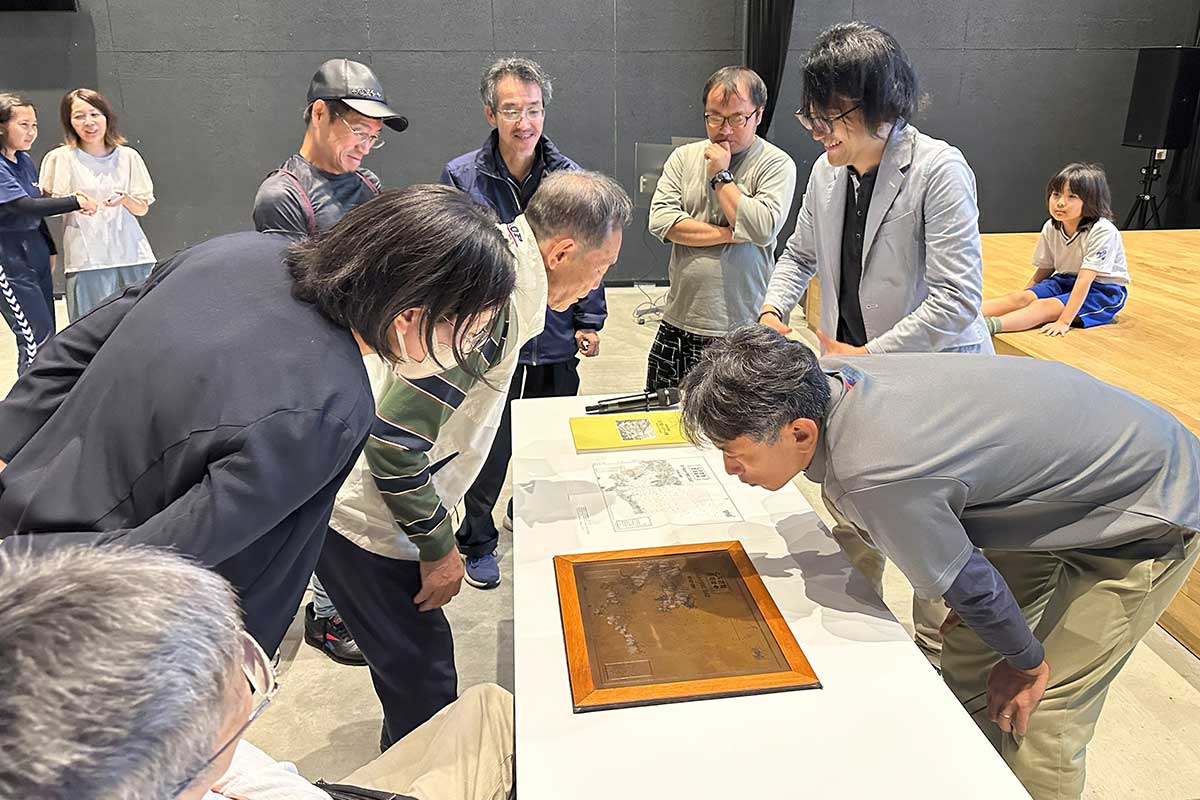 「知ることは面白い」。参加者は楽しさを共有し笑顔を広げた