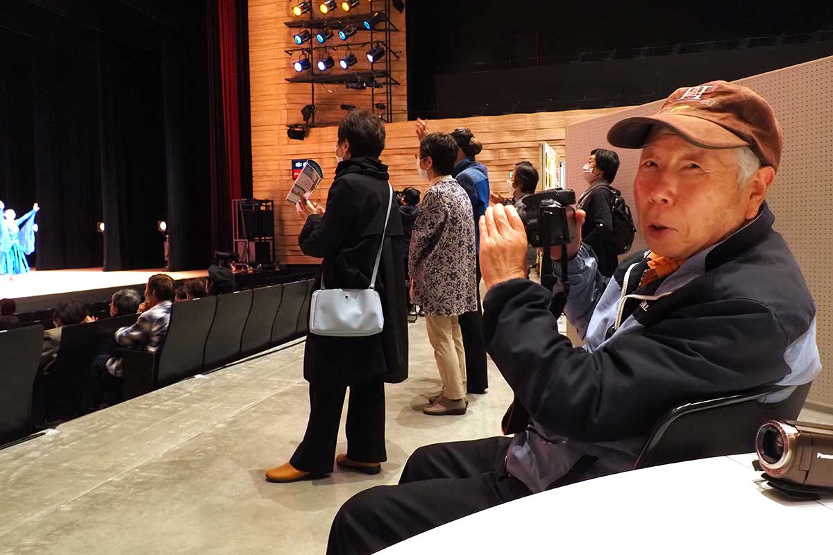 表彰された阿部秀次さん。カメラを持つ日々は続く