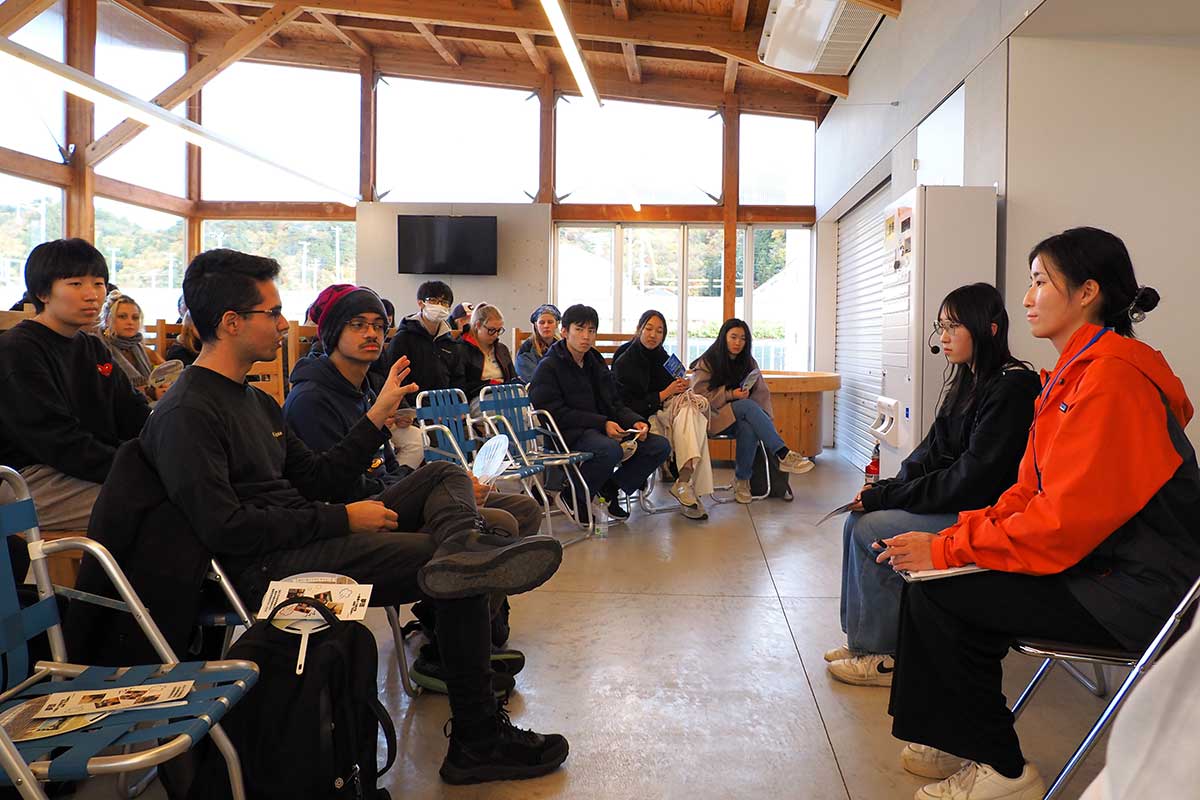 釜石高生から震災の語り部活動や防災の取り組みを聞いた