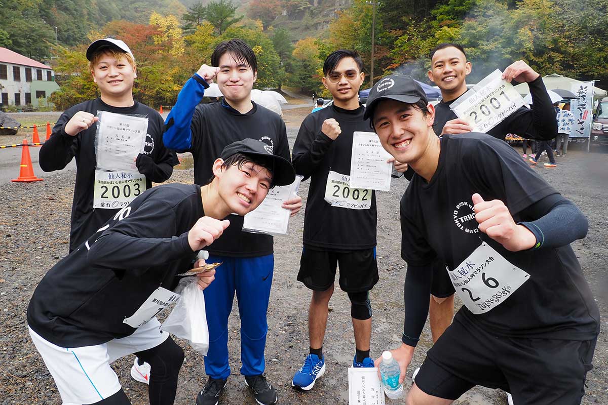 「東京ラスク」が力。完走を喜ぶグランバーチーム