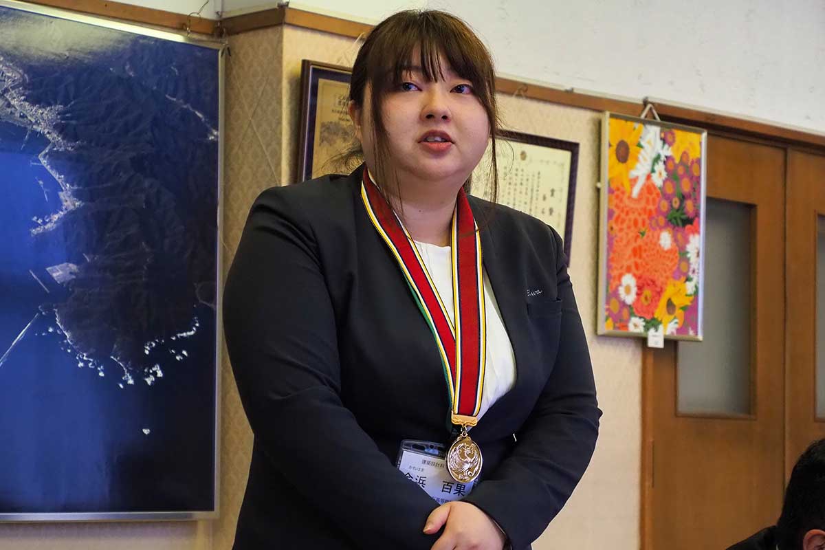 県若年者技能競技会で金賞と県知事賞を受けた金浜さん