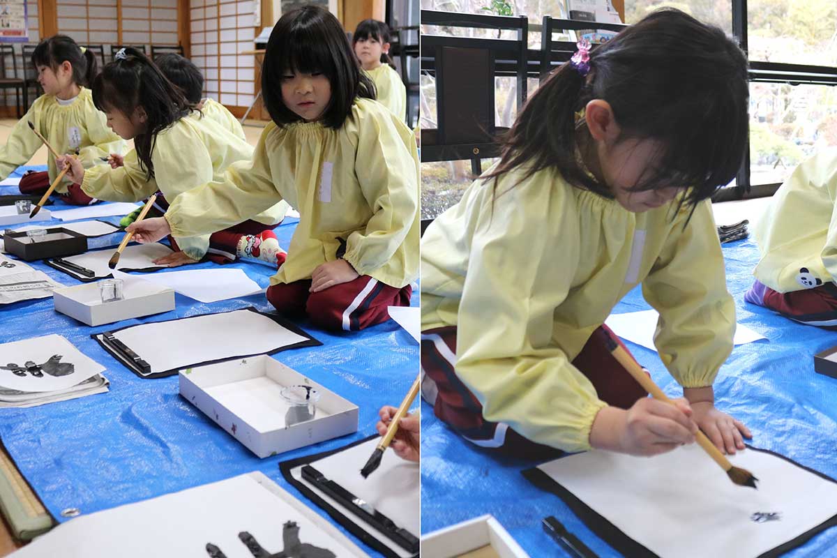 清書2枚目に挑戦。「う」の点の書き始めを見定めながら…