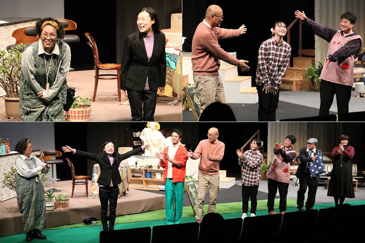 左上写真:劇団立ち上げメンバーの小笠原景子さん(左)と菅野結花さん。10周年を迎え喜びもひとしお。次の10年に新たな夢を描く