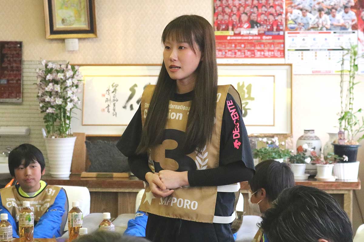 ウル虎セブンの柏崎楓主将は、ジュニアから上がってきた中学生とチームを組んでの優勝に喜びを表した