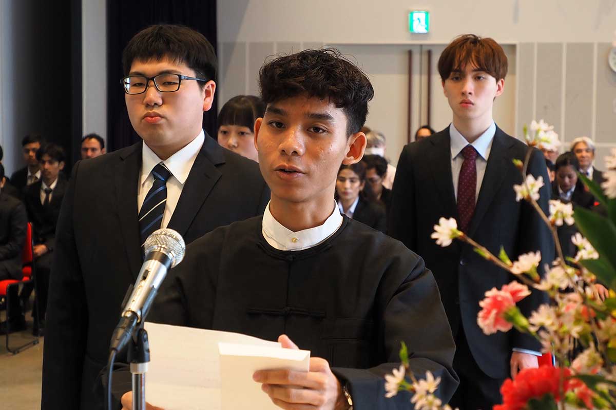 日本で学ぶ意欲を伝えるアウン ミョー トゥーさん