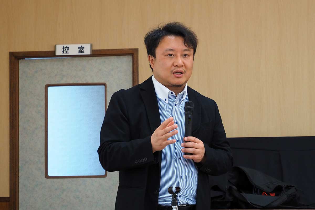 「震災の教訓と伝承」をテーマに講義した関谷直也教授