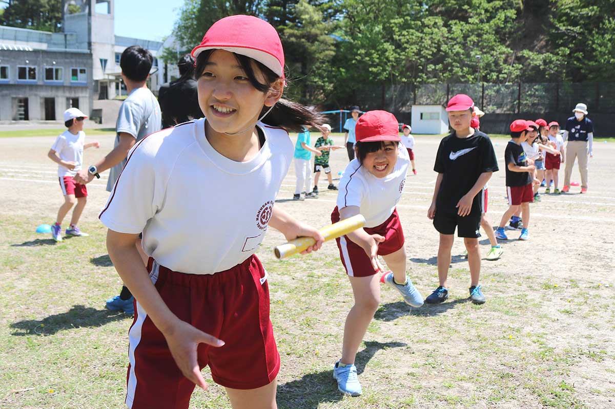 7日は紅白対抗の全員リレーの練習も。勝利への鍵となるバトンパス