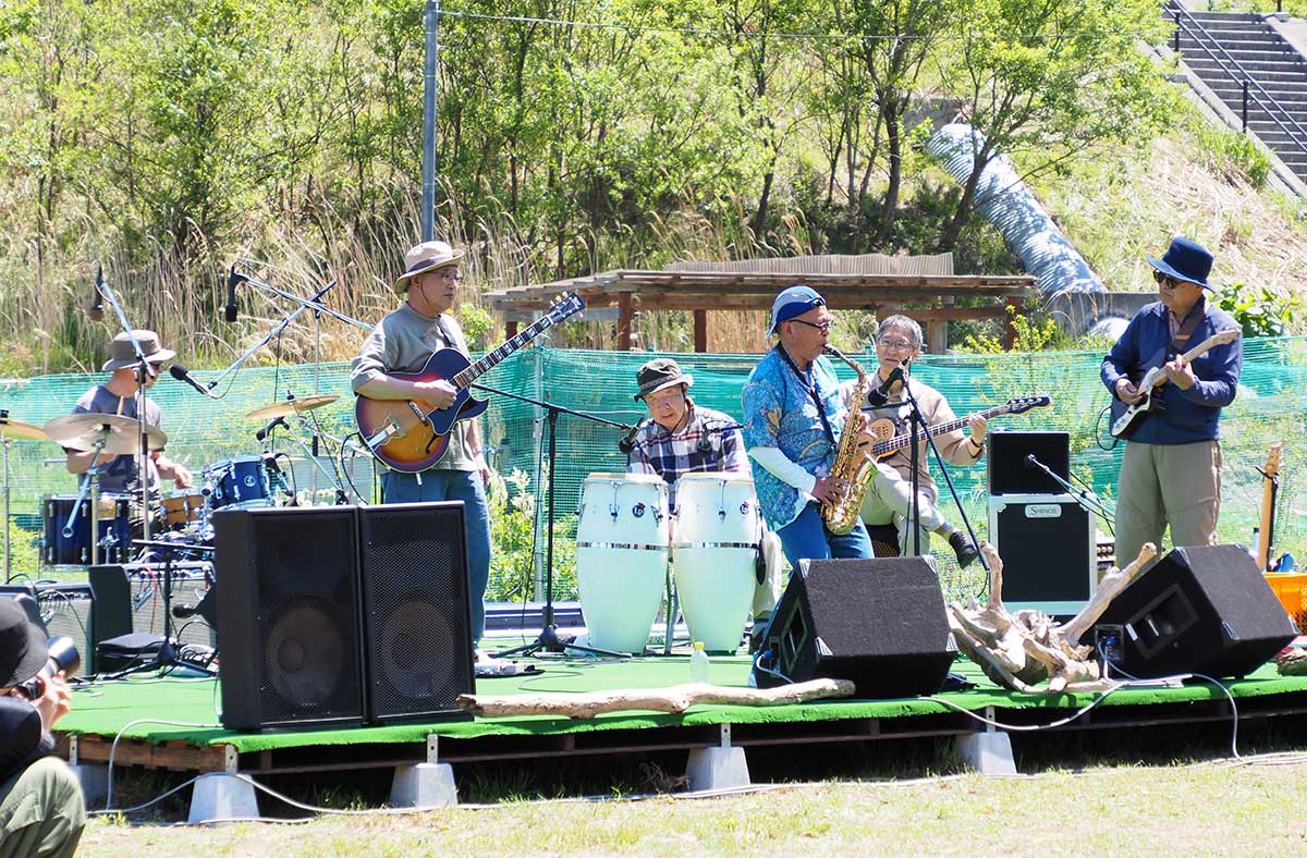 心地よいジャズの音色を響かせた「トライデント」