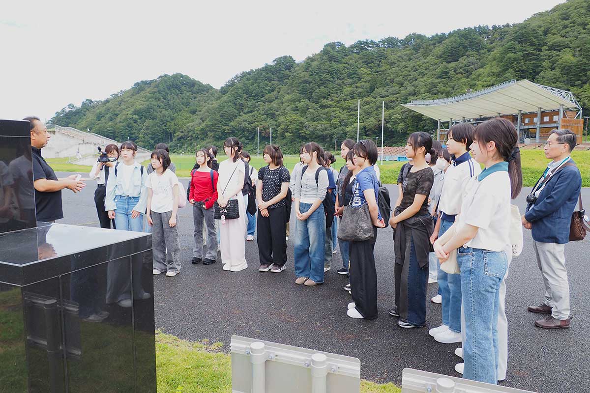 震災時の避難を追体験。出発点は釜石鵜住居復興スタジアム