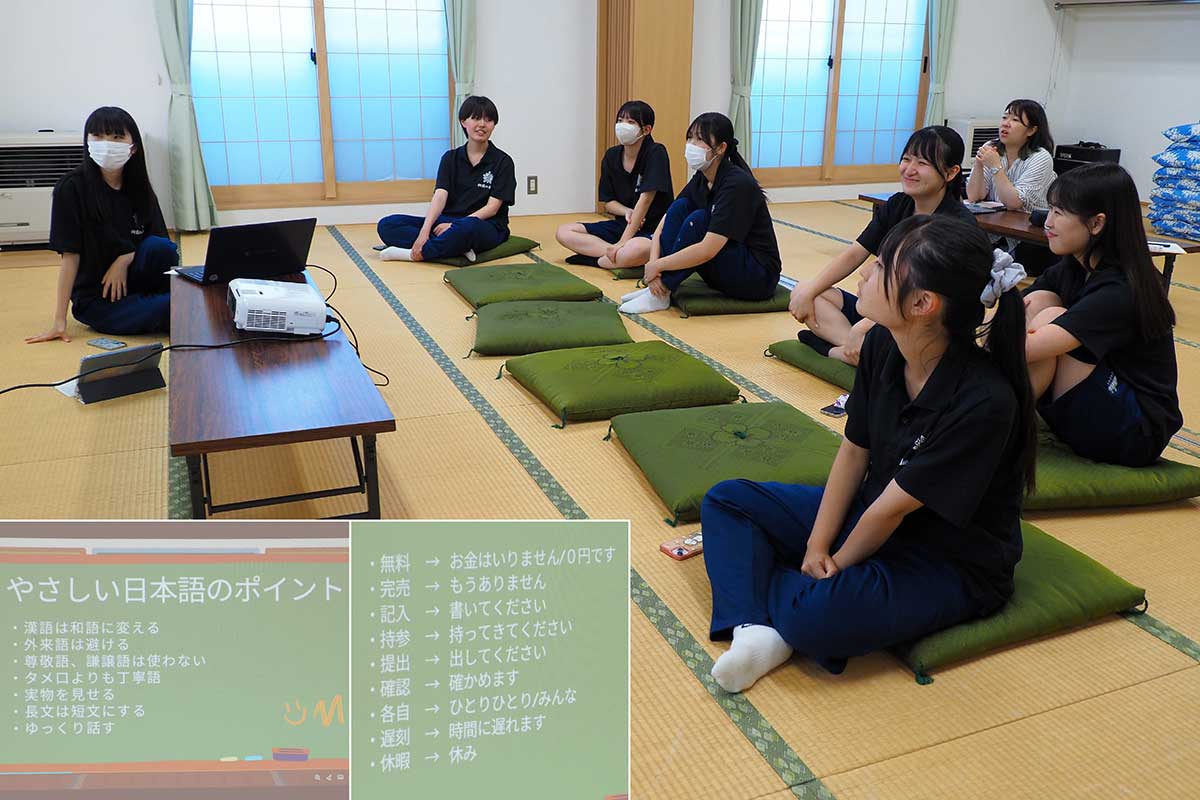 釜石高校で開かれた「やさしい日本語」のミニ講座＝7月21日