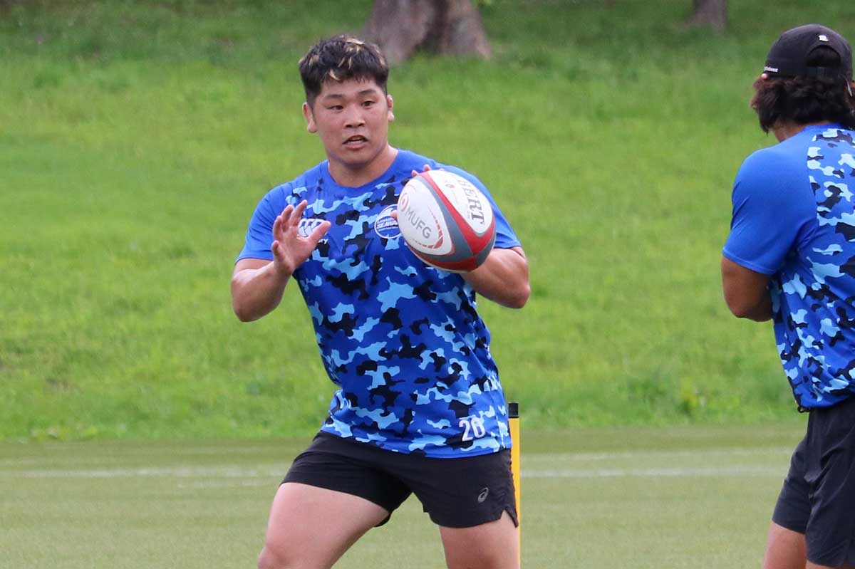 昨季に続き主将を務める河野良太選手。「自分のプレーにもしっかりフォーカスし、チームを引っ張っていきたい」と意気込む