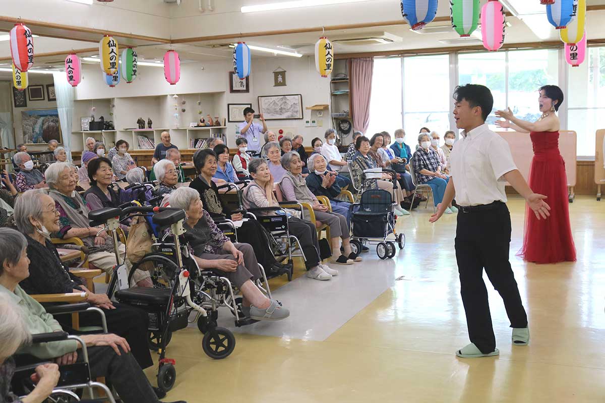 伊藤さん、石川さんのかけ合いで届ける楽しいステージもあった